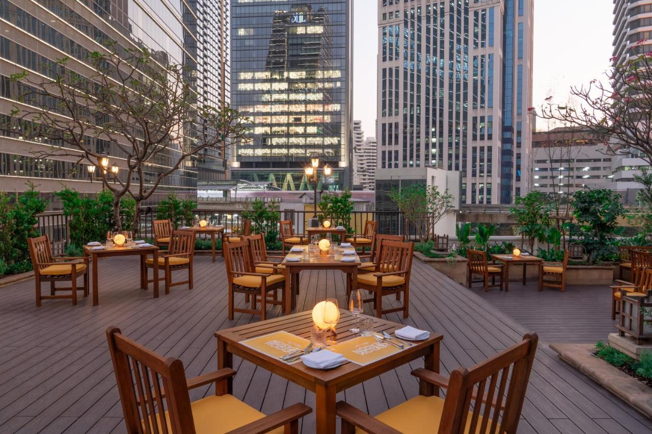 Nh Bangkok Sukhumvit Boulevard Exteriör bild The Deck