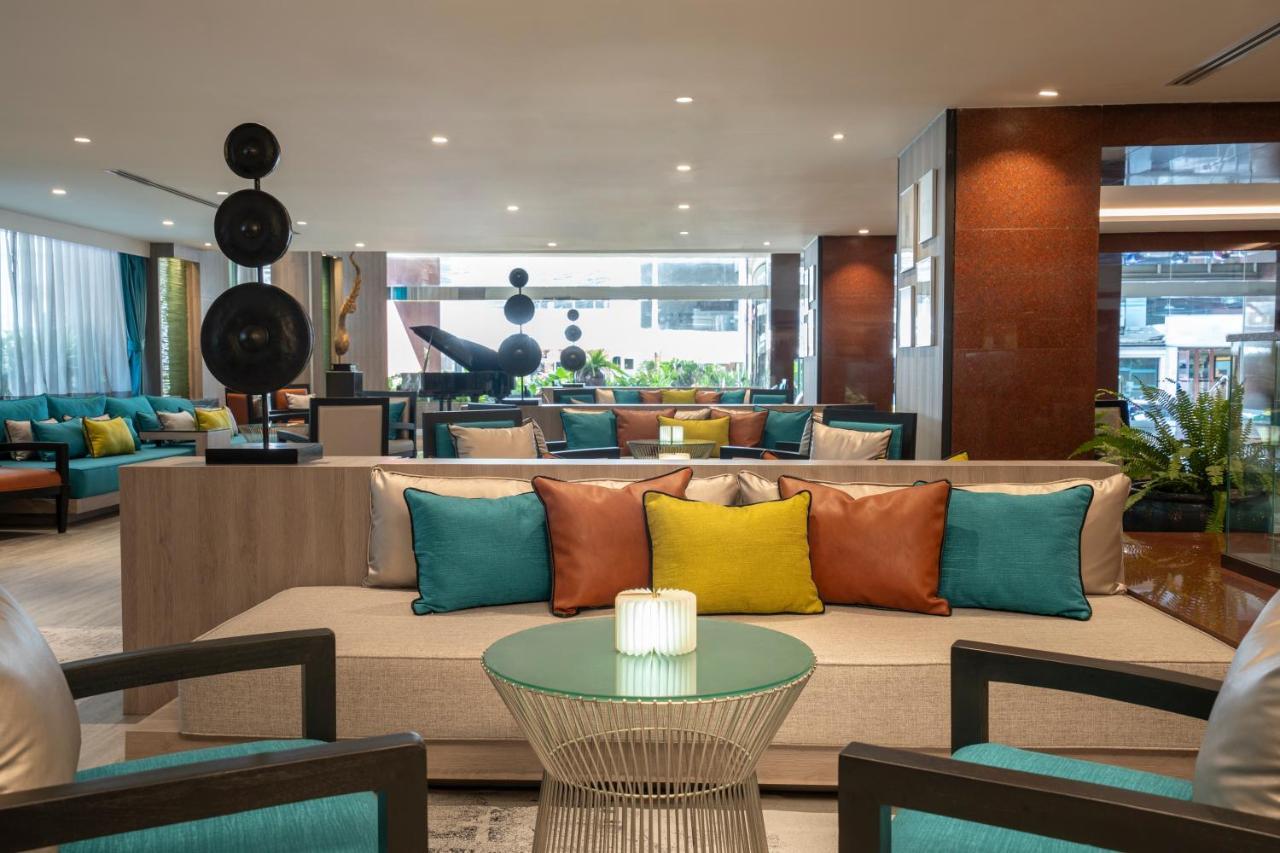 Nh Bangkok Sukhumvit Boulevard Exteriör bild The lobby of the hotel
